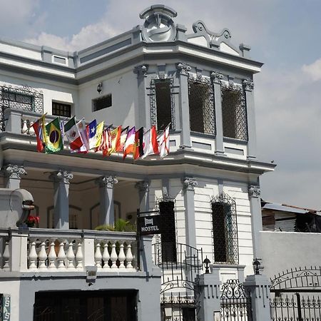 Petronio'S Hostel Cali Buitenkant foto